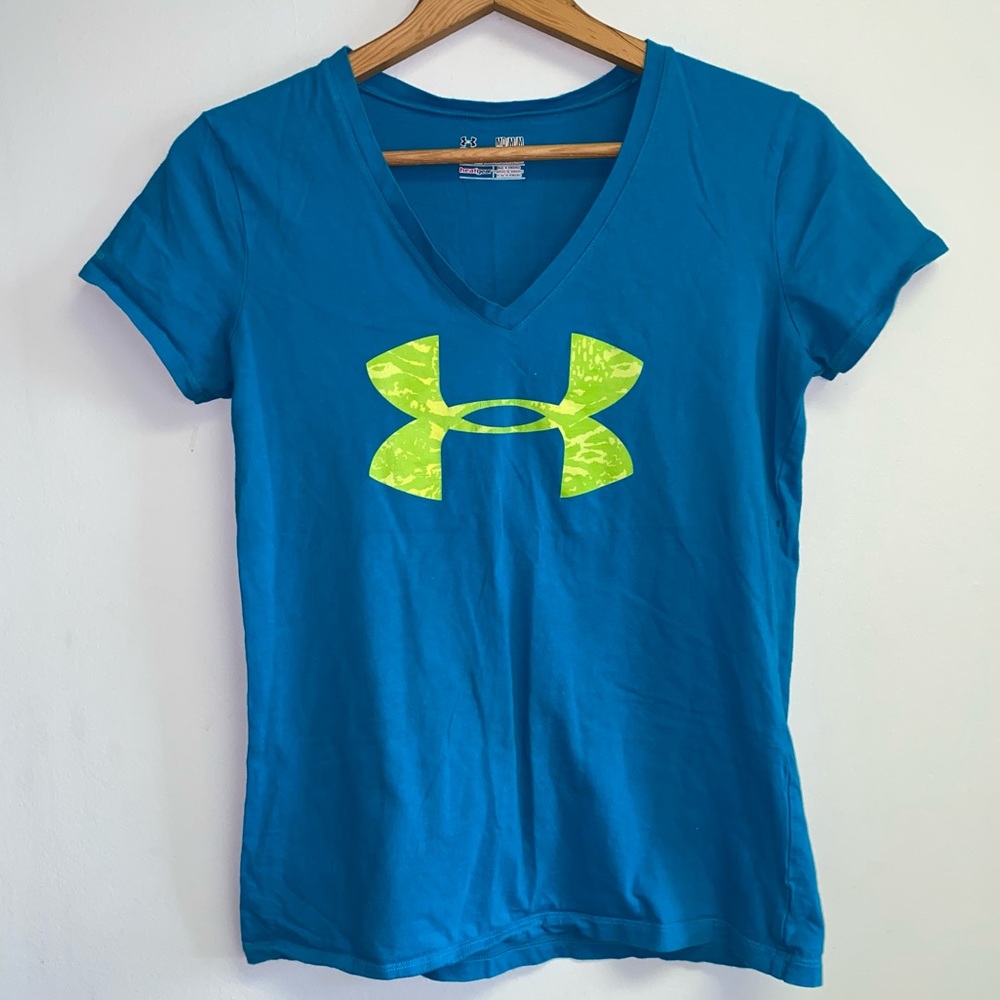 UNDER ARMOR TOP - MEDIUM